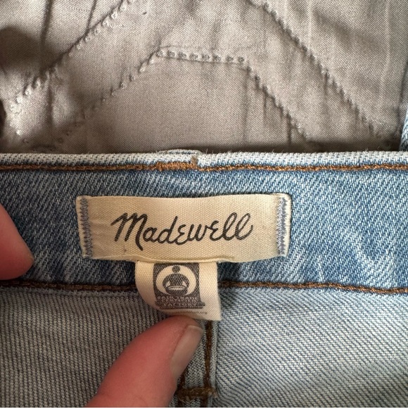 Madewell | The Perfect Vintage Jean | Size 25 - Picture 4 of 10